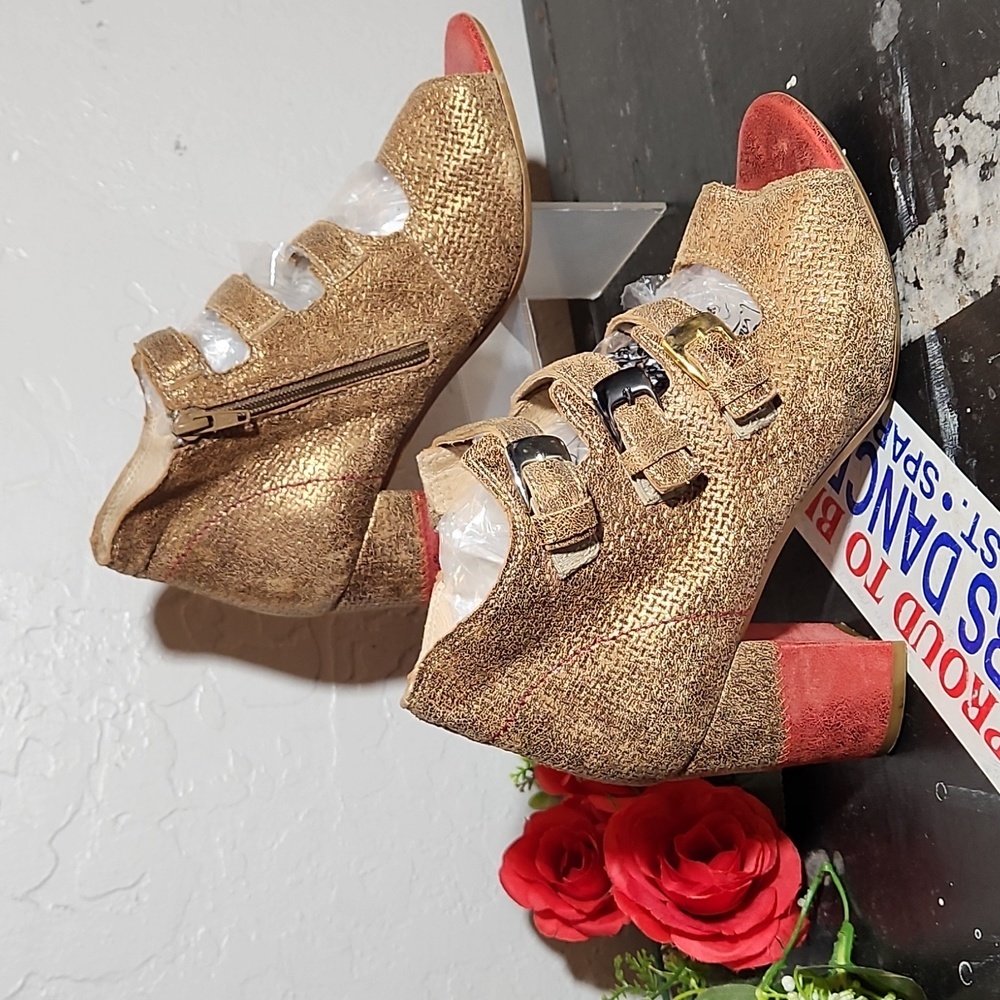 Unity In Diversity Buttercup Gold Red Metallic Fo… - image 1